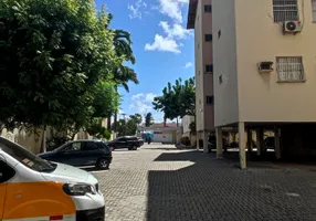 Foto 1 de Apartamento com 3 Quartos à venda, 60m² em Carlito Pamplona, Fortaleza