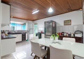 Foto 1 de Casa com 5 Quartos à venda, 163m² em Sitio Cercado, Curitiba