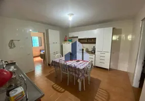 Foto 1 de Casa com 2 Quartos à venda, 109m² em Vila Santa Rosa, Mauá