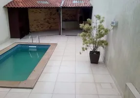 Foto 1 de Casa com 3 Quartos à venda, 160m² em Glória, Macaé