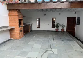 Foto 1 de Casa com 3 Quartos para venda ou aluguel, 170m² em Jardim Mangalot, São Paulo