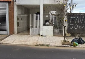 Foto 1 de Casa com 6 Quartos à venda, 240m² em Centro, Campos dos Goytacazes