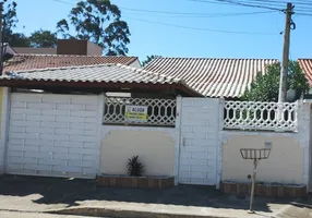 Foto 1 de Casa com 2 Quartos para alugar, 75m² em Vila Pacaembu, Queimados