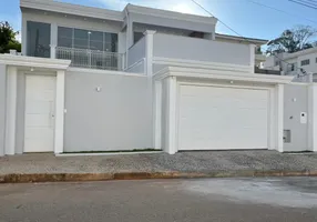 Foto 1 de Casa com 3 Quartos à venda, 170m² em Reserva de Santa Barbara, Pouso Alegre