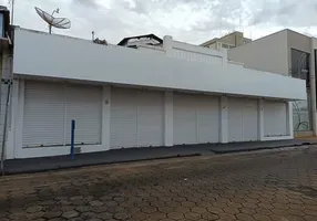 Foto 1 de Galpão/Depósito/Armazém para alugar, 700m² em Centro, Batatais