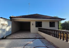 Foto 1 de Casa com 3 Quartos para alugar, 200m² em Santa Felicidade, Curitiba