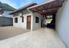 Foto 1 de Casa com 2 Quartos à venda, 90m² em Guarda do Embau Ens Brito, Palhoça