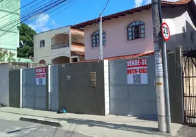 Foto 1 de Casa com 5 Quartos à venda, 283m² em Maria Ortiz, Vitória