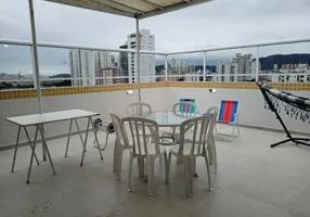 Foto 1 de Cobertura com 2 Quartos para venda ou aluguel, 111m² em Ponta da Praia, Santos