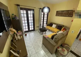 Foto 1 de Casa com 3 Quartos à venda, 115m² em Jardim Ismenia, São José dos Campos