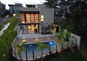 Foto 1 de Casa de Condomínio com 4 Quartos à venda, 290m² em Condomínio do Lago, Goiânia