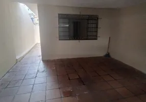 Foto 1 de Casa com 2 Quartos para alugar, 80m² em Jardim Das Palmas, São Paulo