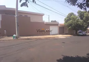 Foto 1 de Sobrado com 3 Quartos à venda, 300m² em Planalto Verde I, Ribeirão Preto