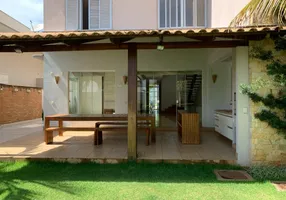 Foto 1 de Casa de Condomínio com 4 Quartos para alugar, 374m² em Jardim Florença, Goiânia