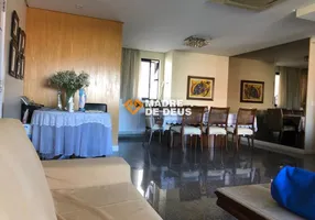 Foto 1 de Apartamento com 3 Quartos à venda, 197m² em Meireles, Fortaleza