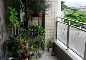 Foto 1 de Apartamento com 4 Quartos à venda, 120m² em Ribeira, Rio de Janeiro