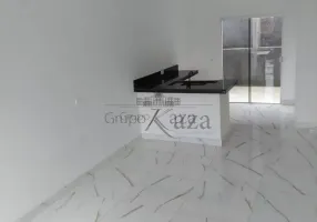 Foto 1 de Sobrado com 2 Quartos à venda, 72m² em Centro, Jacareí