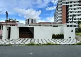 Foto 1 de Casa com 3 Quartos para venda ou aluguel, 192m² em Gruta de Lourdes, Maceió