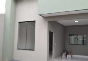 Foto 1 de Casa com 3 Quartos à venda, 125m² em Residencial Jardim da Luz, Trindade