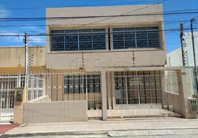 Foto 1 de Casa com 5 Quartos à venda, 240m² em Treze de Julho, Aracaju