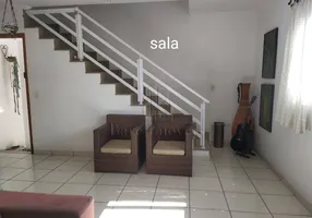 Foto 1 de Sobrado com 3 Quartos à venda, 150m² em Jardim Las Vegas, Santo André