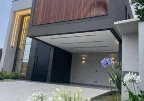 Foto 1 de Casa de Condomínio com 3 Quartos à venda, 315m² em Santa Regina, Camboriú