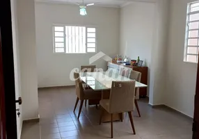 Foto 1 de Casa com 3 Quartos à venda, 198m² em Independência, Ribeirão Preto