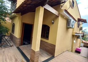 Foto 1 de Casa com 3 Quartos à venda, 230m² em Agostinho Porto, São João de Meriti