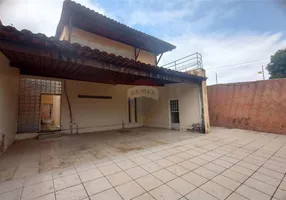 Foto 1 de Casa com 4 Quartos à venda, 260m² em Cordeiro, Recife