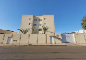 Foto 1 de Apartamento com 3 Quartos para alugar, 71m² em Tubalina, Uberlândia