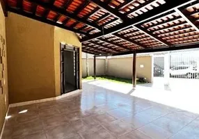 Foto 1 de Casa com 3 Quartos à venda, 243m² em Vila Jardim Vitória, Goiânia