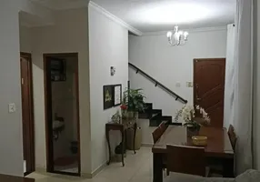 Foto 1 de Sobrado com 5 Quartos à venda, 210m² em Vila Valença, São Vicente