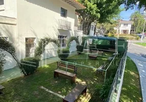 Foto 1 de Casa com 4 Quartos à venda, 700m² em Pacaembu, São Paulo