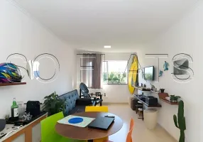 Foto 1 de Apartamento com 1 Quarto à venda, 56m² em Aclimação, São Paulo