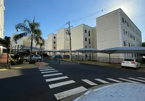 Foto 1 de Apartamento com 2 Quartos para alugar, 53m² em Jardim Quitandinha, Araraquara