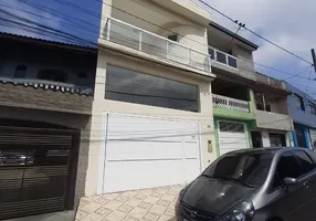 Foto 1 de Sobrado com 4 Quartos à venda, 150m² em Jardim Quarto Centenário, Mauá