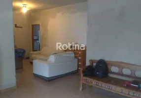 Foto 1 de Casa com 3 Quartos à venda, 181m² em Centro, Uberlândia