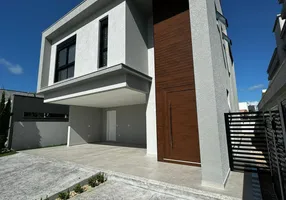 Foto 1 de Casa com 3 Quartos à venda, 351m² em Santa Regina, Camboriú