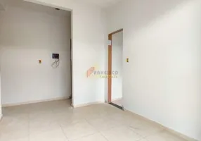 Foto 1 de Apartamento com 3 Quartos à venda, 52m² em Nova Holanda, Divinópolis