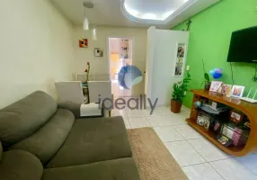 Foto 1 de Casa com 2 Quartos à venda, 55m² em Ressaca, Contagem