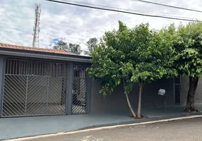 Foto 1 de Casa com 2 Quartos à venda, 150m² em Jardim Jequitibá, Marília