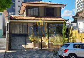 Foto 1 de Casa com 4 Quartos para alugar, 242m² em Vila Itapura, Campinas