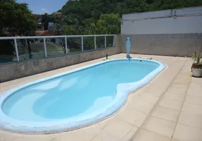 Foto 1 de Casa com 7 Quartos à venda, 600m² em Lourdes, Vitória