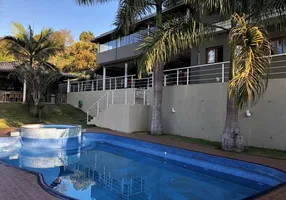 Foto 1 de Casa de Condomínio com 5 Quartos para venda ou aluguel, 890m² em Chacara Santa Lucia, Carapicuíba