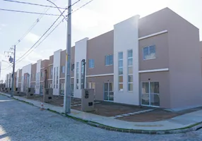 Foto 1 de Casa de Condomínio com 2 Quartos à venda, 59m² em Papagaio, Feira de Santana