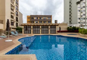 Foto 1 de Apartamento com 2 Quartos à venda, 76m² em Centro, Curitiba