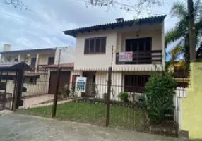 Foto 1 de Casa com 3 Quartos à venda, 269m² em Guarujá, Porto Alegre