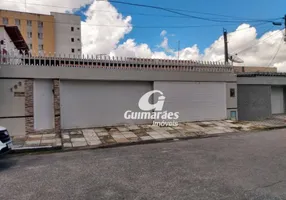 Foto 1 de Casa com 3 Quartos à venda, 396m² em Vila União, Fortaleza