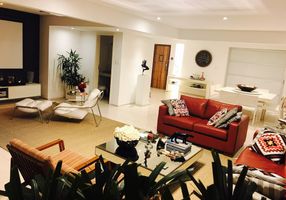 Foto 1 de Apartamento com 3 Quartos para alugar, 230m² em Barra, Salvador