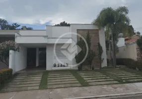 Foto 1 de Casa de Condomínio com 4 Quartos à venda, 230m² em Residencial Paiaguas, Cuiabá